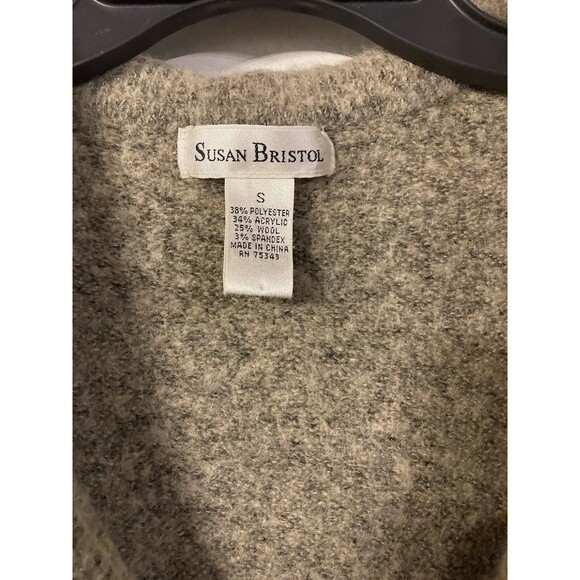 Susan Bristol Partial Wool Ruffle Grey Sweater Jacket Womens Size Small - Picture 7 of 7